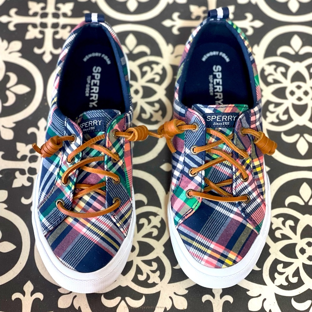 Sperry woman shoes